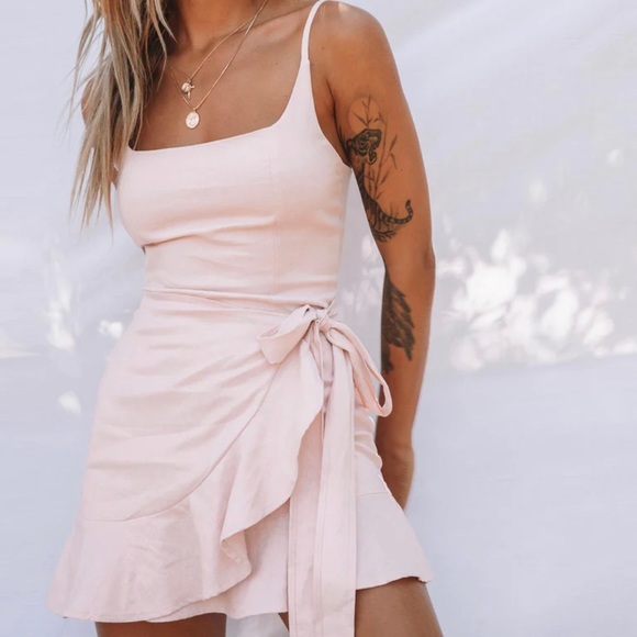 NWT PRINCESS POLLY COTTAGE HILL MINI DRESS BLUSH - Picture 1 of 3